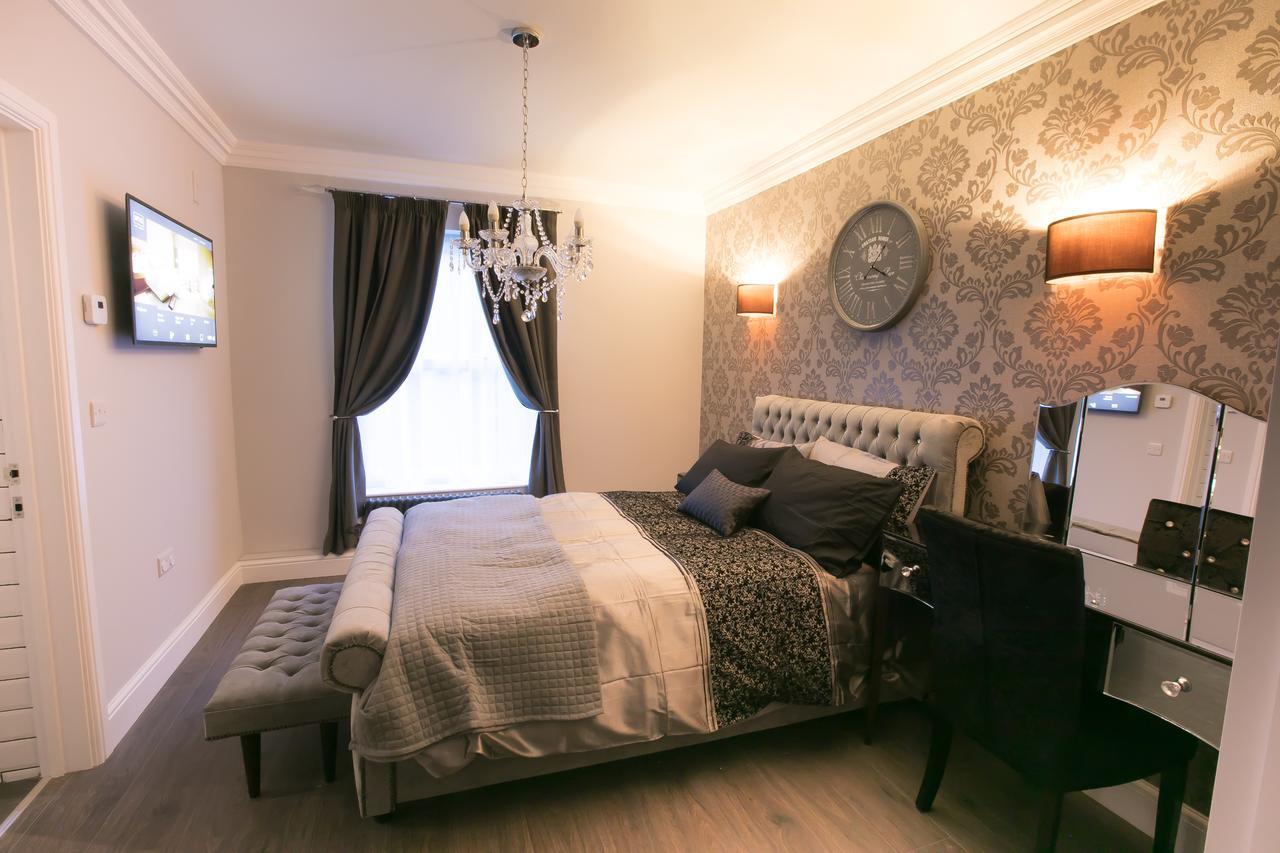 Apartments At Number 10 The Abbey Νόργουιτς Εξωτερικό φωτογραφία